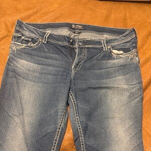 Silver Jeans Women's Boot Cut in Classic Blue